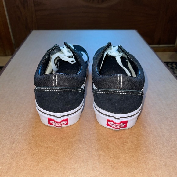 Women’s Van sneakers size 7 - Picture 3 of 3